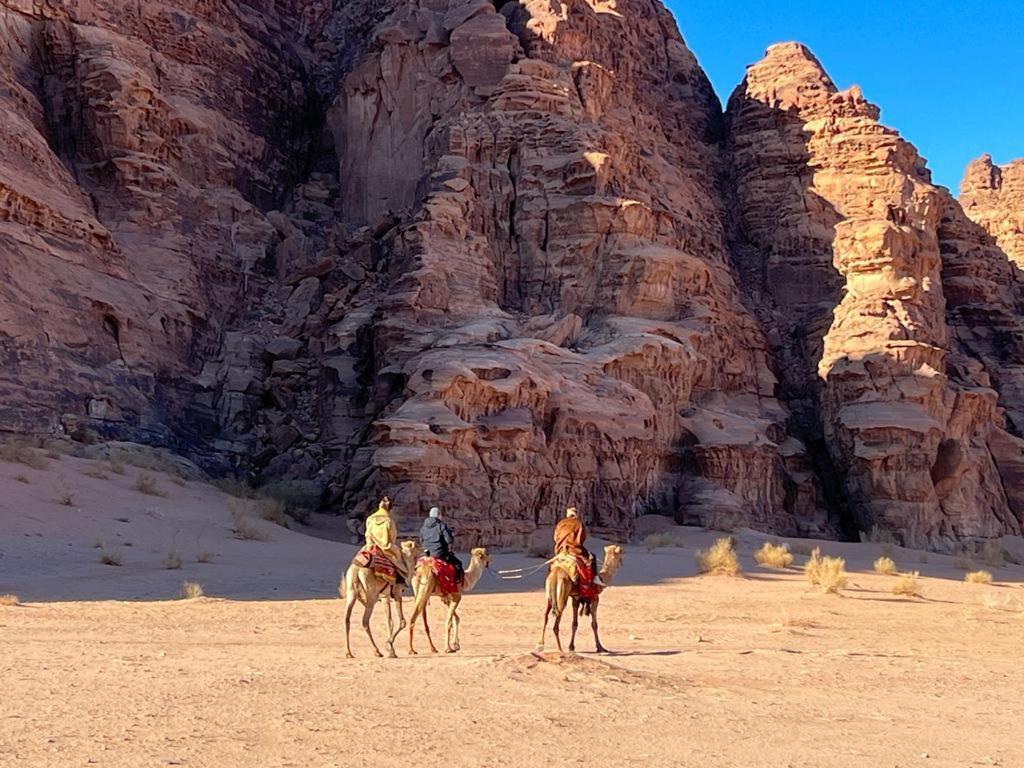 Scarlet Luxury Camp Wadi Rum Luaran gambar