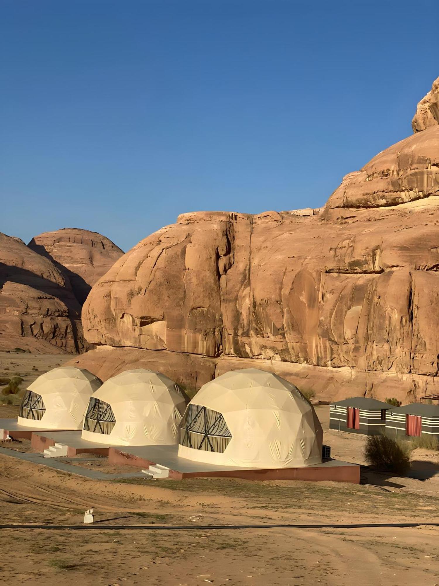 Scarlet Luxury Camp Wadi Rum Luaran gambar
