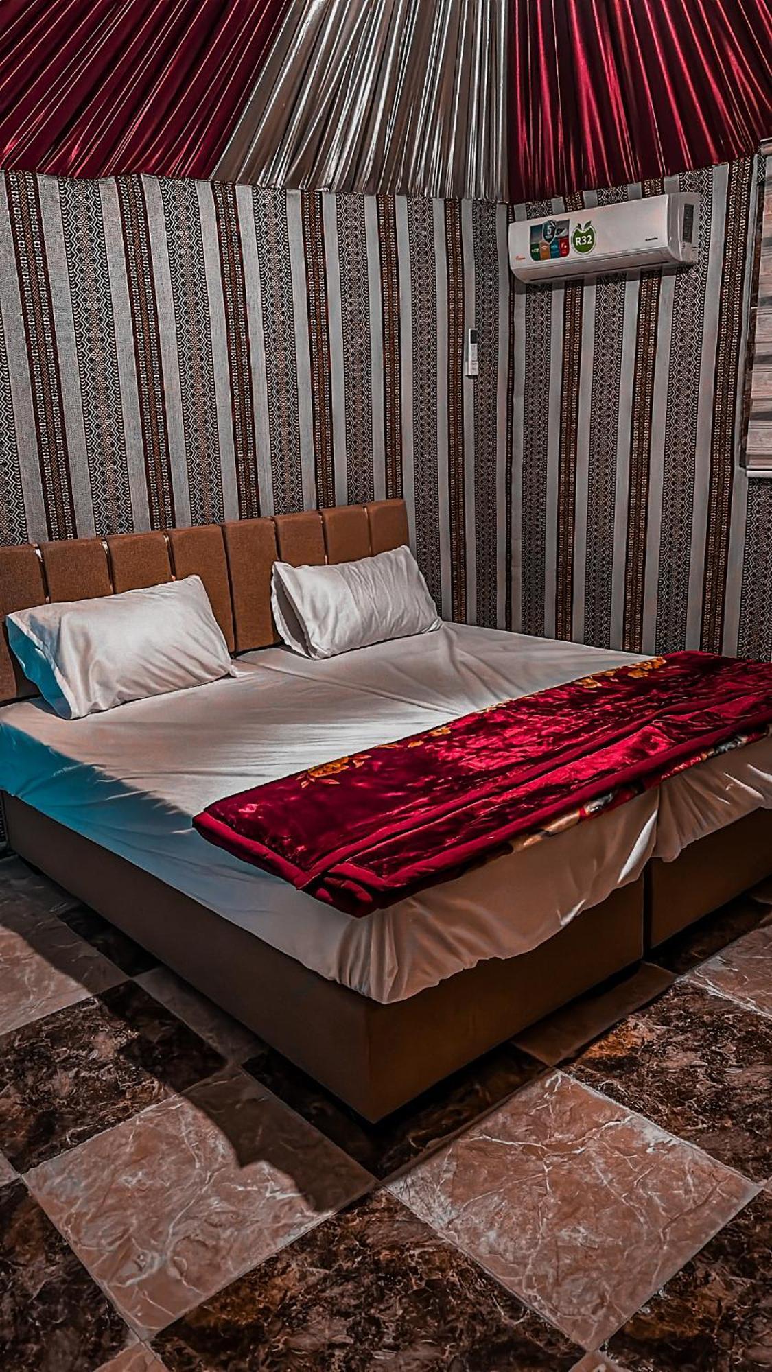 Scarlet Luxury Camp Wadi Rum Luaran gambar