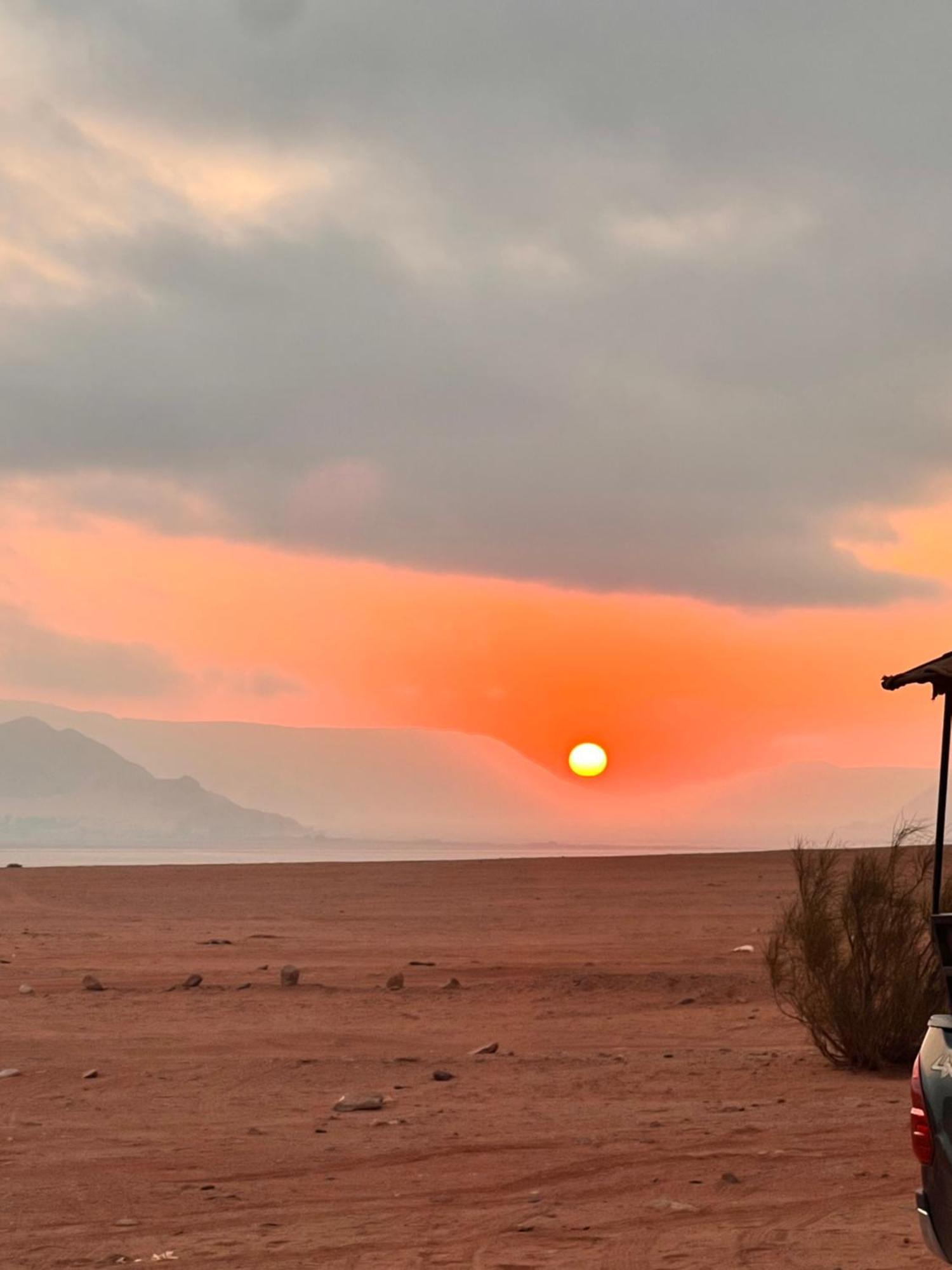 Scarlet Luxury Camp Wadi Rum Luaran gambar