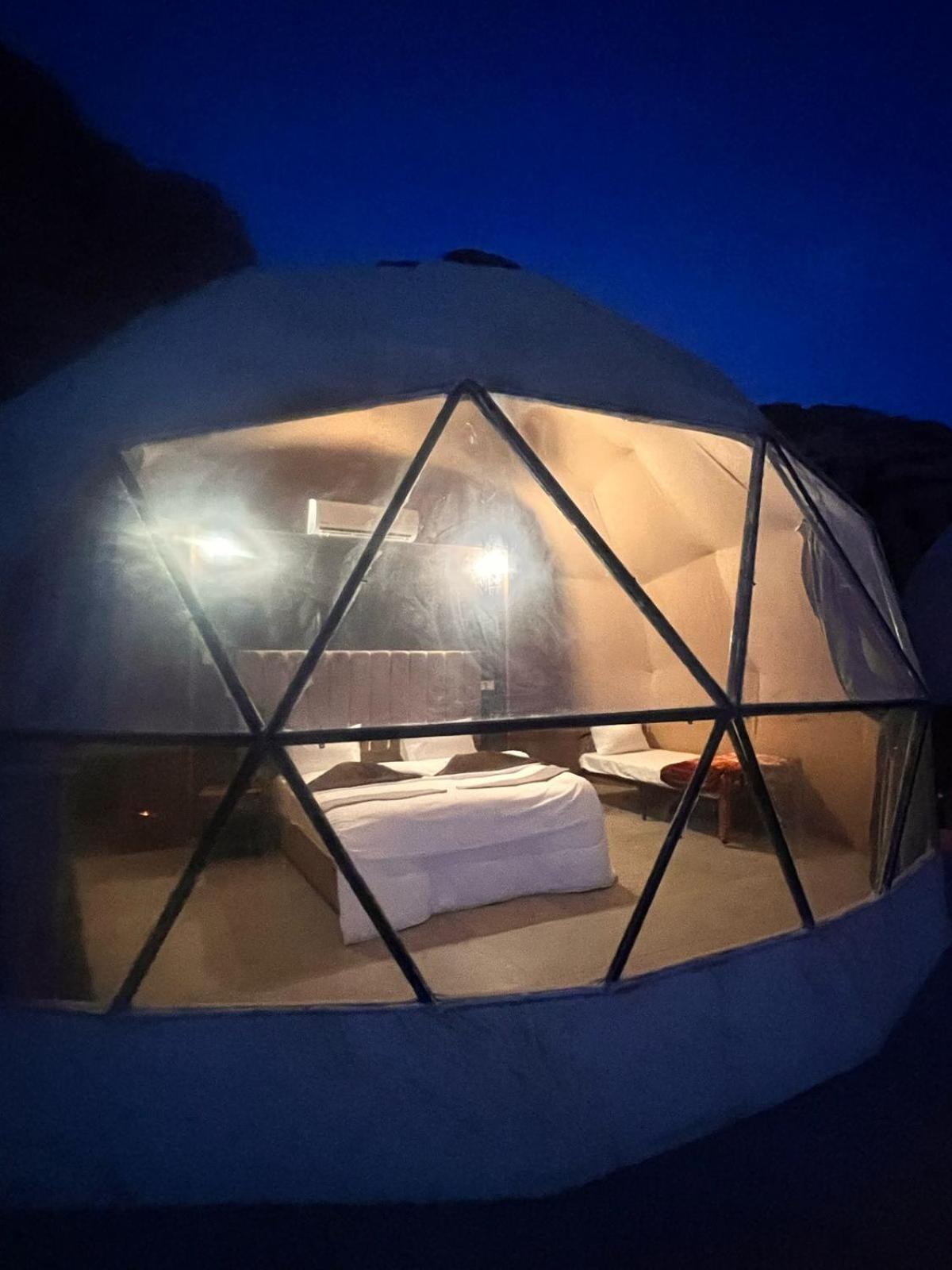 Scarlet Luxury Camp Wadi Rum Luaran gambar