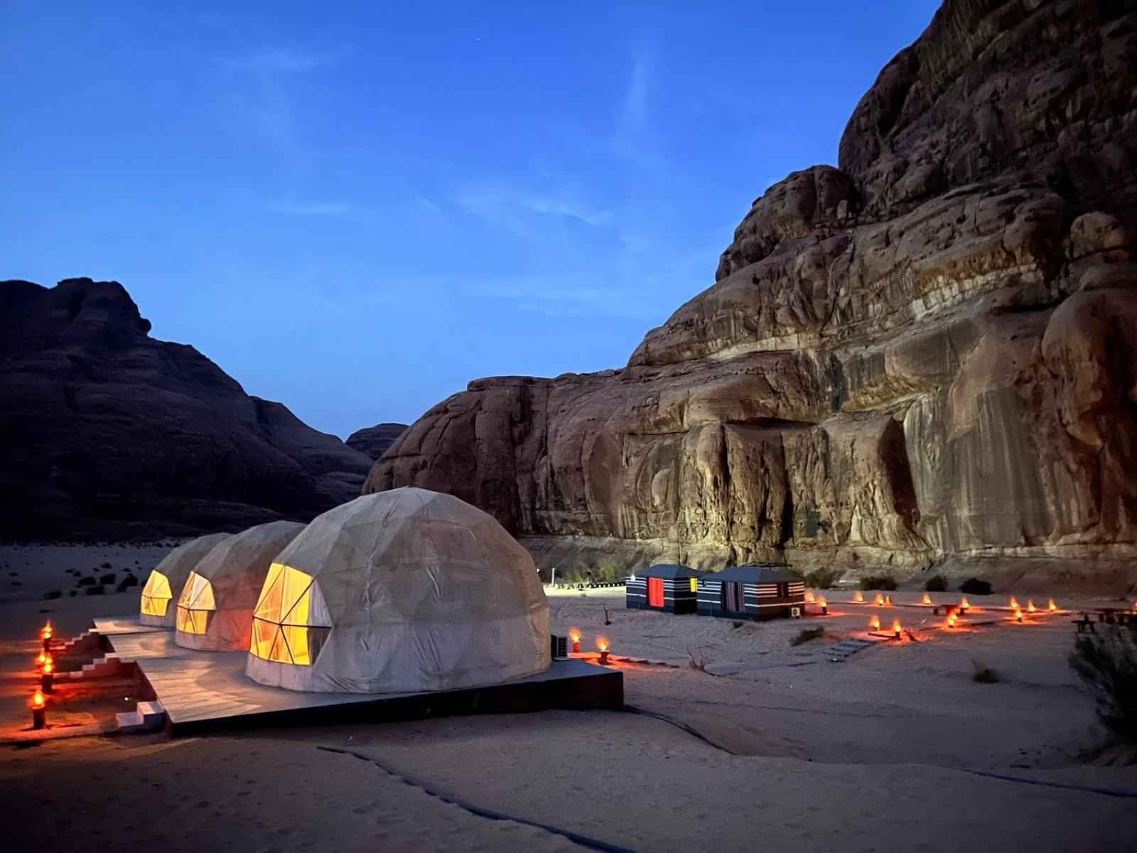 Scarlet Luxury Camp Wadi Rum Luaran gambar